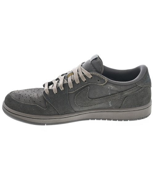 NIKE รองเท้าผ้าใบ