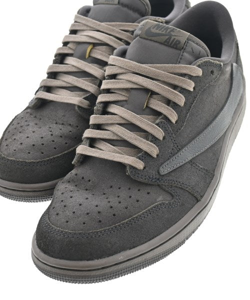 NIKE รองเท้าผ้าใบ