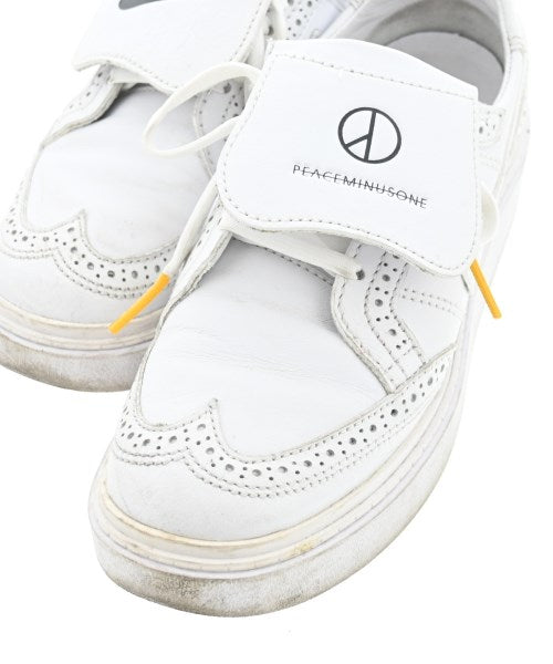 NIKE รองเท้าผ้าใบ