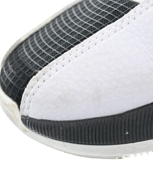 NIKE รองเท้าผ้าใบ