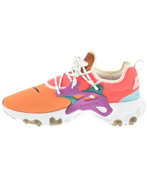 NIKE รองเท้าผ้าใบ