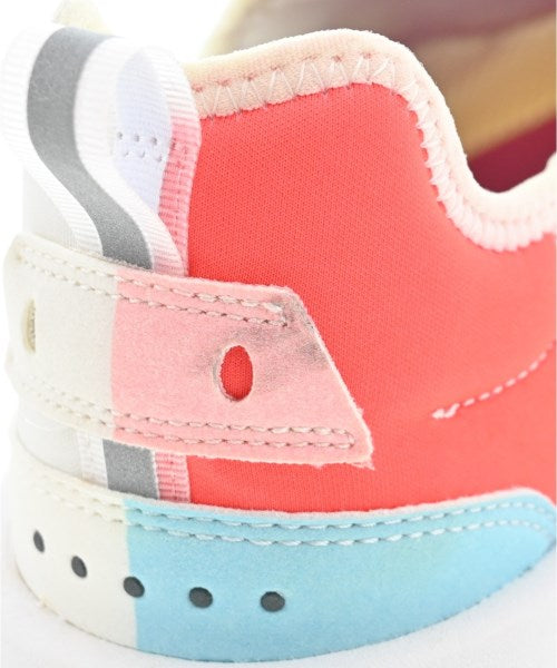 NIKE รองเท้าผ้าใบ