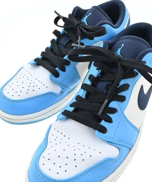 NIKE รองเท้าผ้าใบ