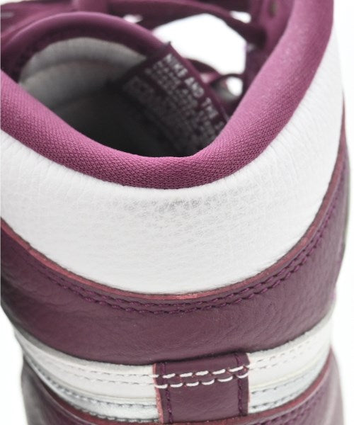 NIKE รองเท้าผ้าใบ