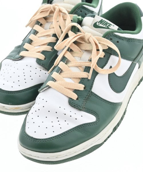 NIKE รองเท้าผ้าใบ
