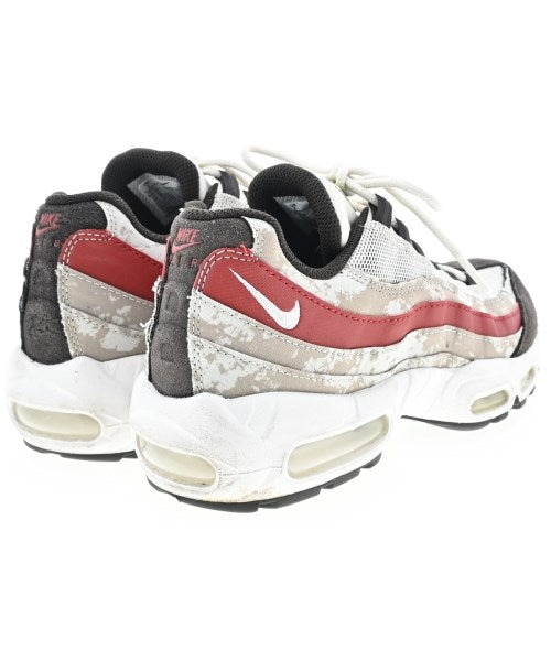 NIKE รองเท้าผ้าใบ