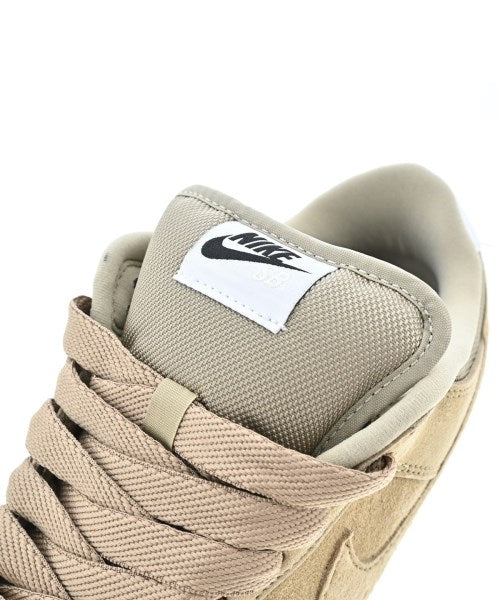 NIKE รองเท้าผ้าใบ