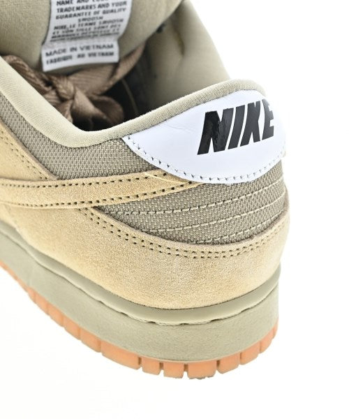 NIKE รองเท้าผ้าใบ
