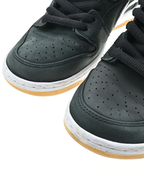 NIKE รองเท้าผ้าใบ