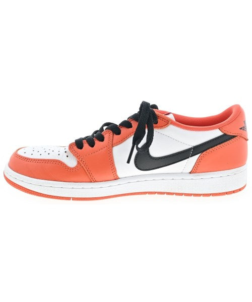 NIKE รองเท้าผ้าใบ