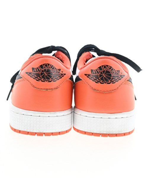 NIKE รองเท้าผ้าใบ