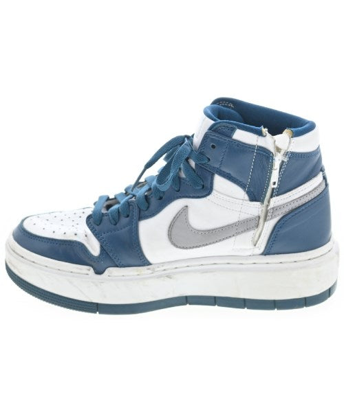 NIKE รองเท้าผ้าใบ
