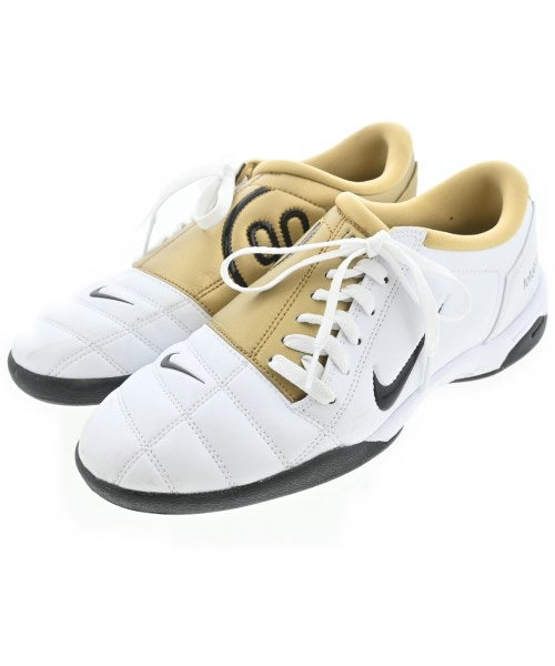NIKE รองเท้าผ้าใบ