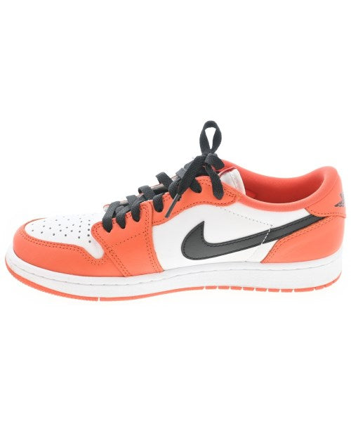 NIKE รองเท้าผ้าใบ