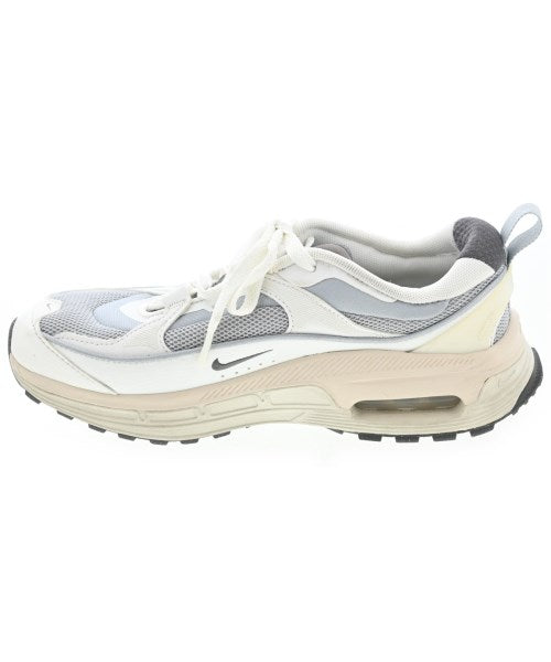 NIKE รองเท้าผ้าใบ