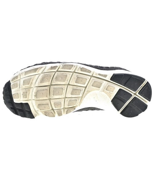 NIKE รองเท้าผ้าใบ