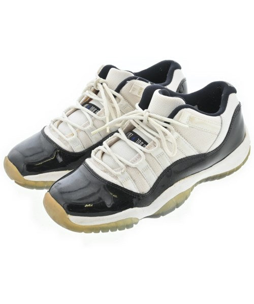 NIKE รองเท้าผ้าใบ