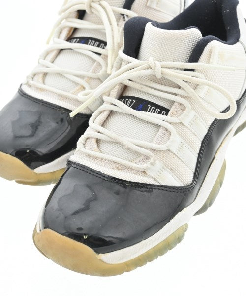 NIKE รองเท้าผ้าใบ
