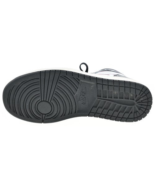 NIKE รองเท้าผ้าใบ