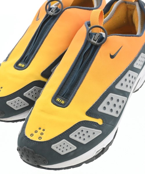 NIKE รองเท้าผ้าใบ