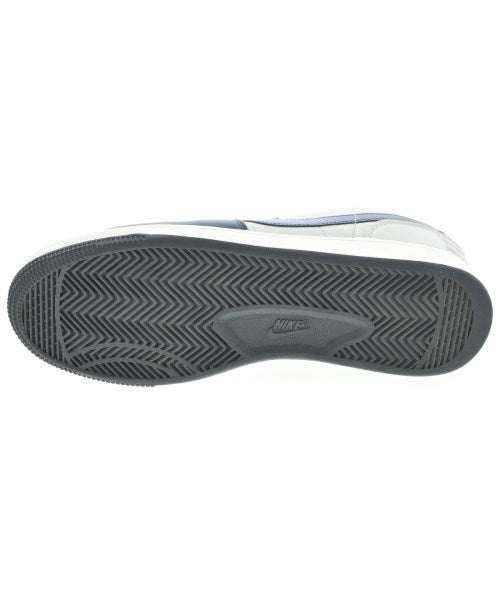 NIKE รองเท้าผ้าใบ
