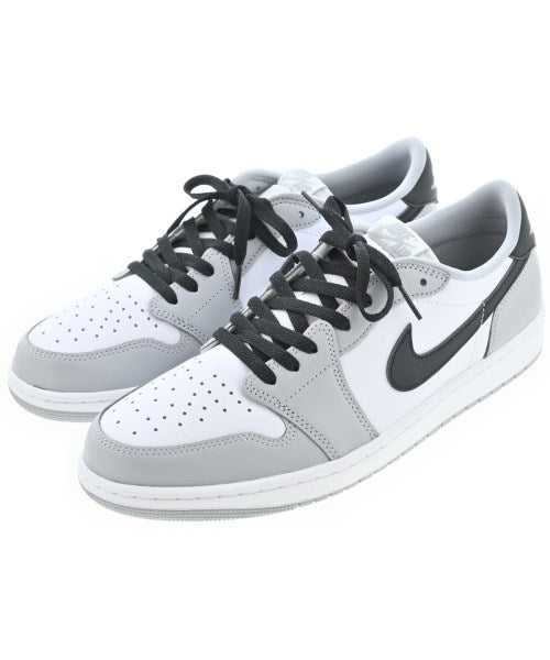 NIKE รองเท้าผ้าใบ
