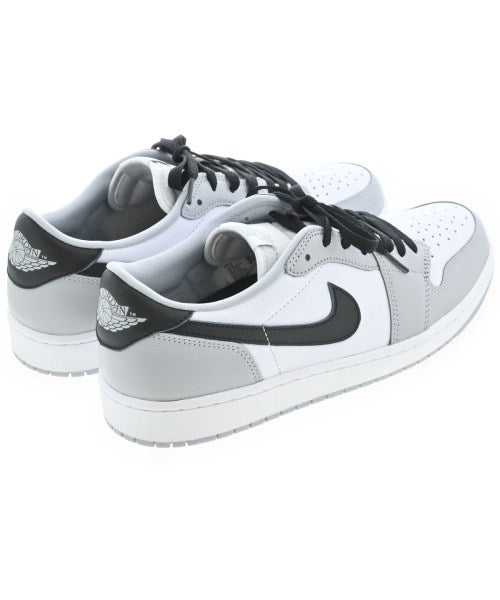 NIKE รองเท้าผ้าใบ