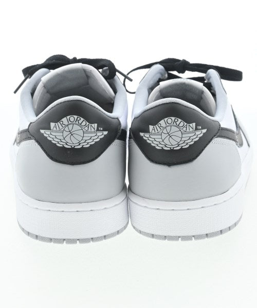 NIKE รองเท้าผ้าใบ