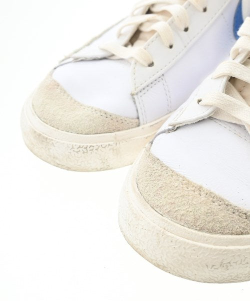 NIKE รองเท้าผ้าใบ