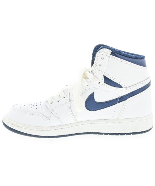 NIKE รองเท้าผ้าใบ