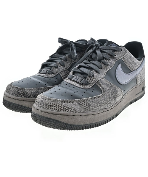 NIKE รองเท้าผ้าใบ