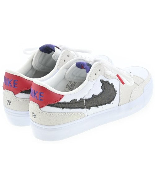 NIKE รองเท้าผ้าใบ
