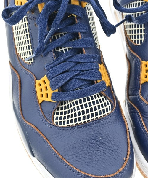 NIKE รองเท้าผ้าใบ
