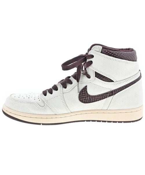 NIKE รองเท้าผ้าใบ