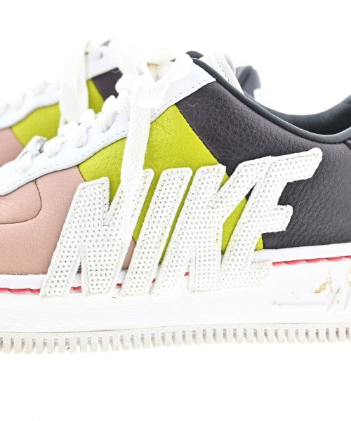 NIKE รองเท้าผ้าใบ