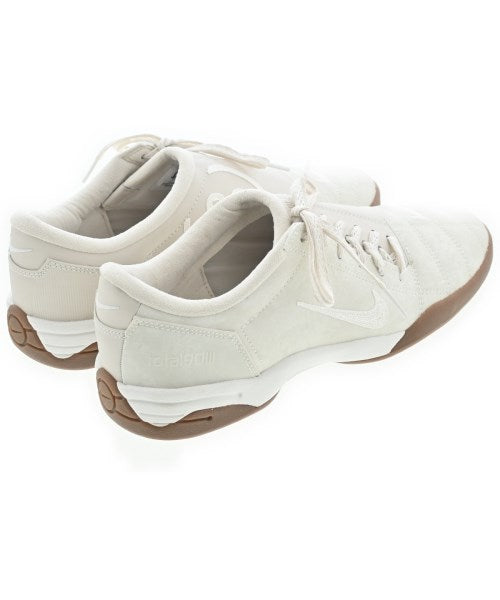 NIKE รองเท้าผ้าใบ