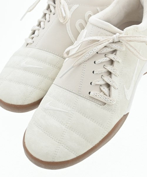 NIKE รองเท้าผ้าใบ