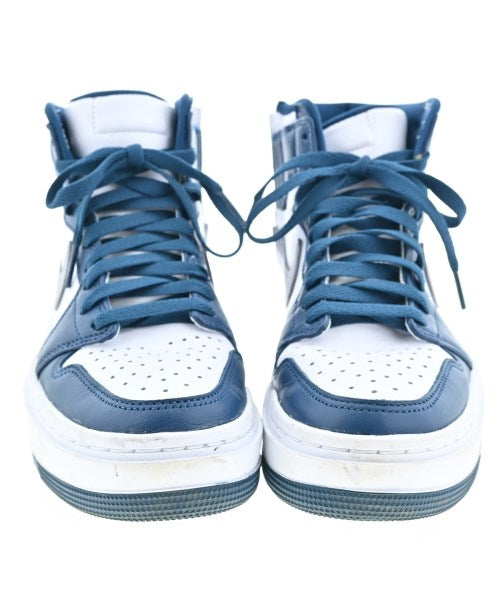 NIKE รองเท้าผ้าใบ