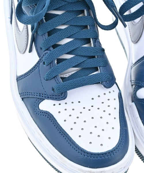 NIKE รองเท้าผ้าใบ