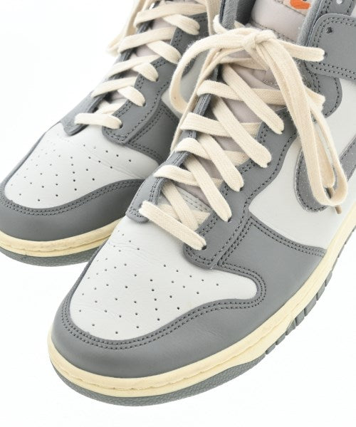 NIKE รองเท้าผ้าใบ