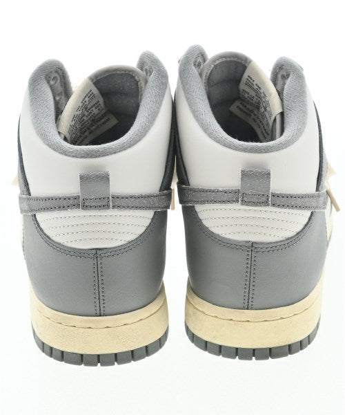 NIKE รองเท้าผ้าใบ