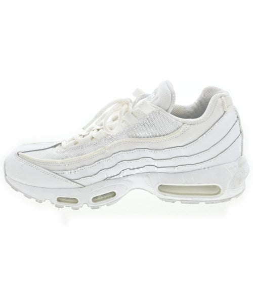NIKE รองเท้าผ้าใบ