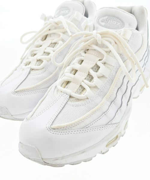 NIKE รองเท้าผ้าใบ