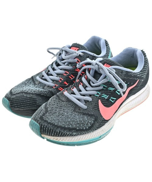 NIKE รองเท้าผ้าใบ