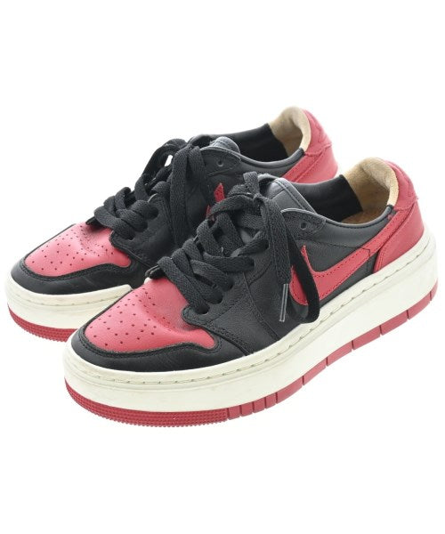 NIKE รองเท้าผ้าใบ