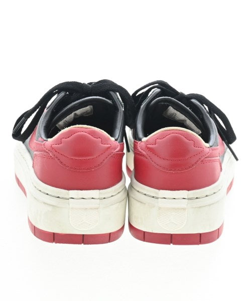 NIKE รองเท้าผ้าใบ