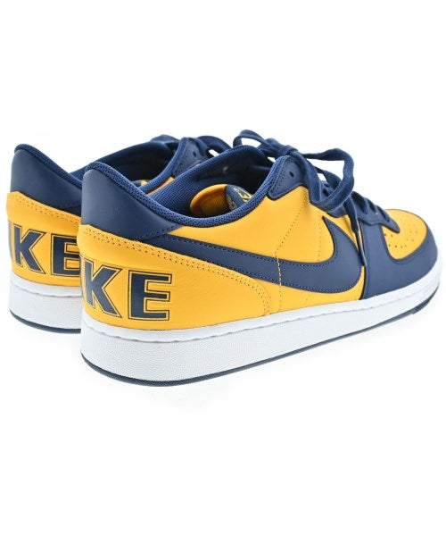 NIKE รองเท้าผ้าใบ