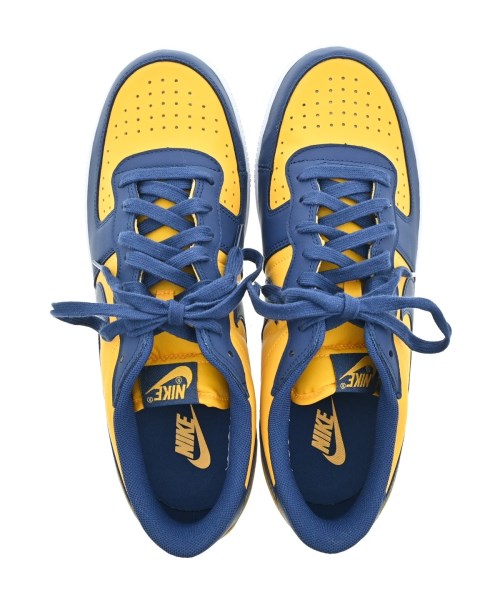 NIKE รองเท้าผ้าใบ