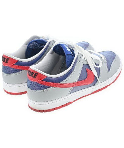 NIKE รองเท้าผ้าใบ