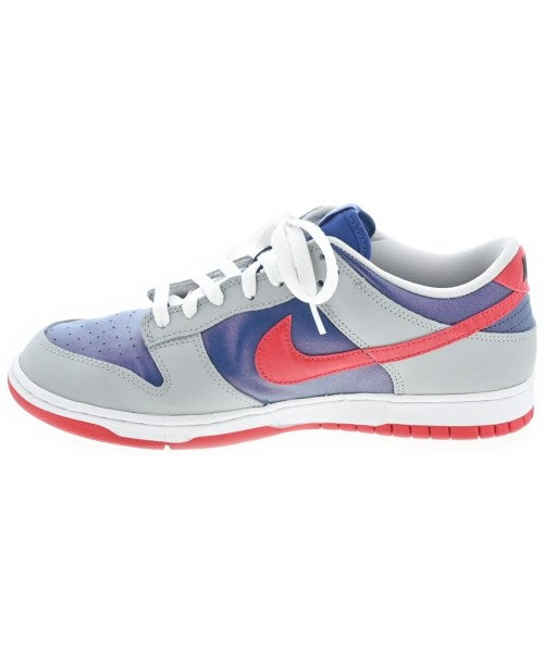 NIKE รองเท้าผ้าใบ
